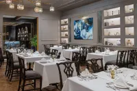 The Drake Oak Brook, Autograph Collection Hoteles en Oak Brook