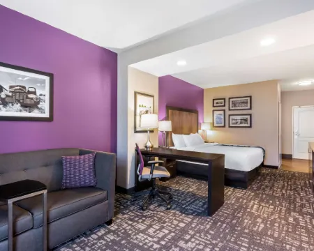 La Quinta Inn & Suites by Wyndham Monahans Hotels in Ward County