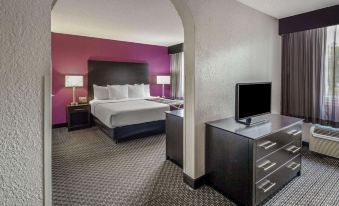 La Quinta Inn & Suites by Wyndham Miami Lakes