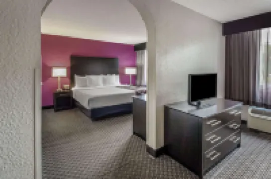 La Quinta Inn & Suites by Wyndham Miami Lakes Hotels in Miami-Dade County