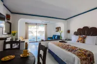 Los Arcos Suites Hotels in 