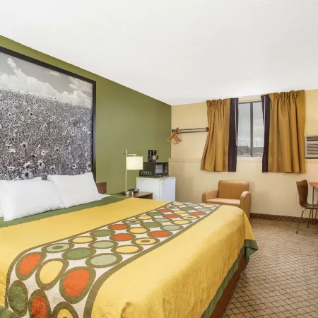 Super 8 by Wyndham Craig