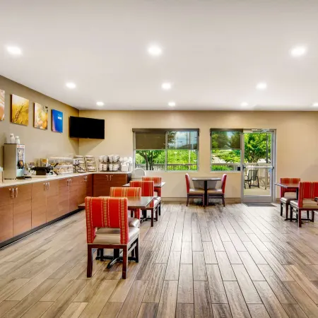 Comfort Inn Airport