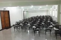 艾德飯店 - 停車場