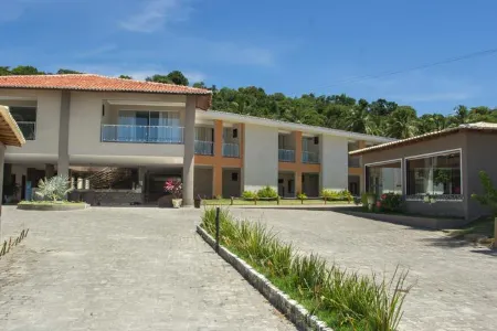 Porto Mar Hotel Отели рядом с достопримечательностью «Coroa Vermelha Beach»