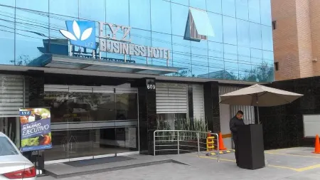 Lyz Business Hotel Отели рядом с достопримечательностью «Университет Лима»