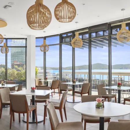Crowne Plaza RESIDENCES PORT MORESBY by IHG Отели рядом с достопримечательностью «Заповедник Порт-Морсби»