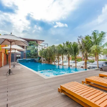 Loft Mania Boutique Hotel Hotels near Ocean Shopping Center