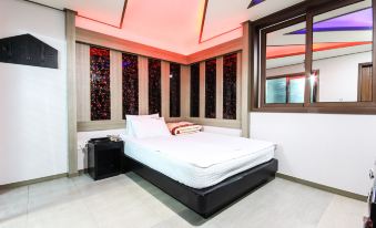 Jinju Rock Self Check-in Motel