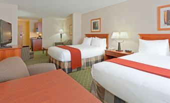 Holiday Inn Express & Suites Kent - University Area