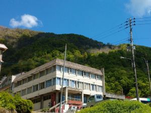 燕温泉の旅館 源泉の湯 花文