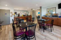 Days Inn by Wyndham Sturtevant / Racine / Mount Pleasant فنادق في ماونت بليستانت