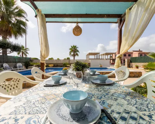 Antonella Hotels in Deltebre