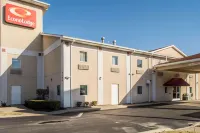 Econo Lodge Louisville Airport Hotels near Walgreens