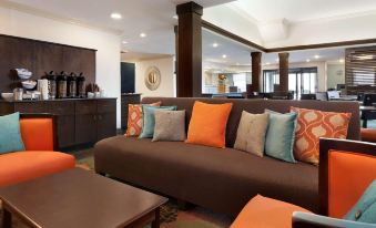 Spring Lake Inn & Suites - Fayetteville