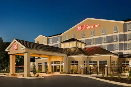 Hilton Garden Inn Statesville Отели в г. Айрделл