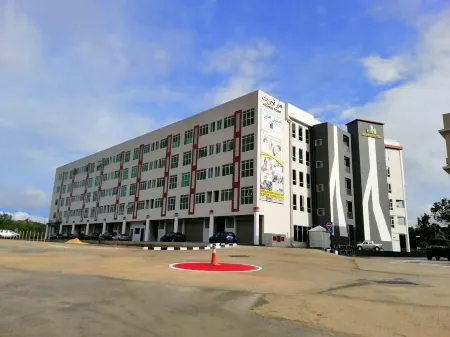 Higher Hotel Отели рядом с достопримечательностью «Yayasan Sultan Haji Hassanal Bolkiah Complex»