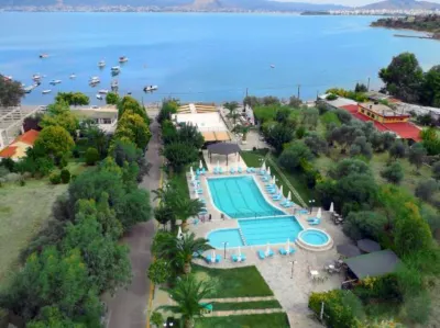 Almira Mare Hotel di 