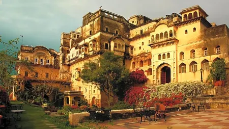 Neemrana Fort-Palace