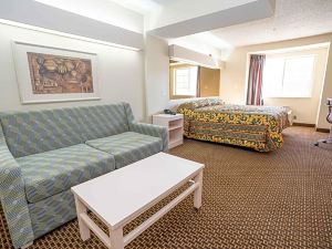 Regency Inn & Suites DFW