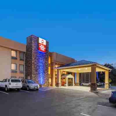 Best Western Plus Poconos Hotel Hotel Exterior