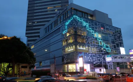 Lamurr Sukhumvit 41