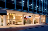 Hilton Garden Inn Downtown Dallas Hotels in Dallas