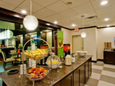 Hampton Inn & Suites Denison Hotels in Grayson County