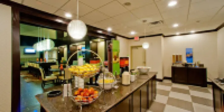 Hampton Inn & Suites Denison