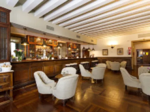 Parador de Santiago - Hostal Dos Reis Catolicos Hôtels à : Saint-Jacques-de-Compostelle