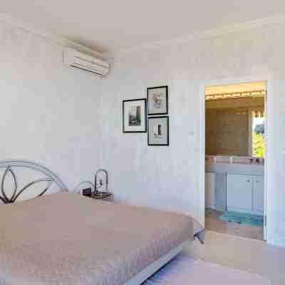Les Balcons d'EZE Rooms