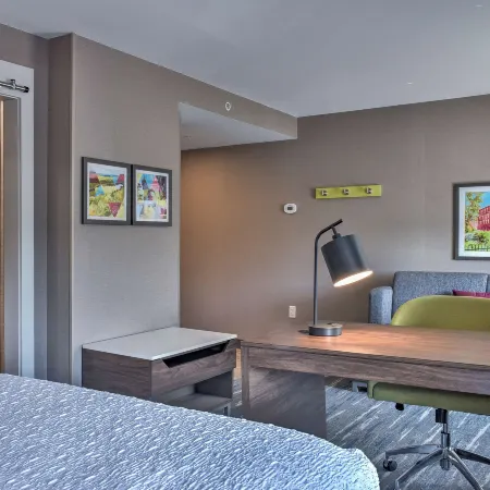 Hampton Inn & Suites by Hilton Keene