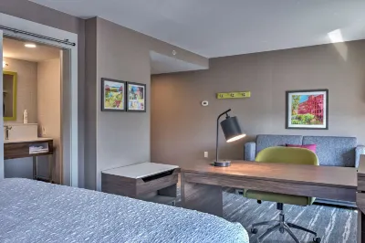 Hampton Inn & Suites by Hilton Keene