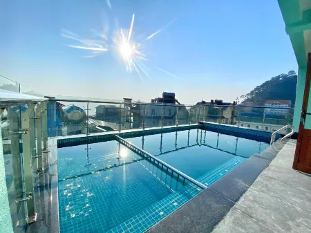 Anh Minh Hotel Отели в г. TT. Tam Dao