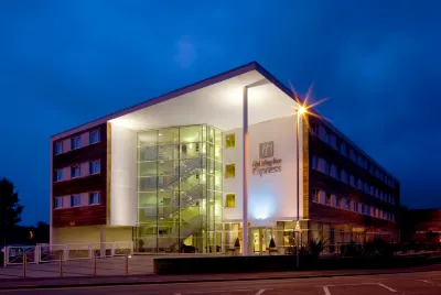 Holiday Inn Express Chester - Racecourse Hotels near River Dee
