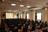 Microtel Inn & Suites by Wyndham Cuauhtemoc Campos Menonitas - Gym