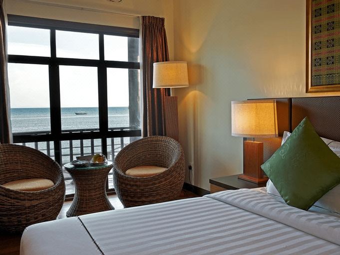 투나마야 비치 & 스파 리조트