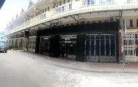 EZ Guesthouse Hoteles en Anlong Romiet