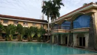 Hotel Palm Bondowoso Kota Hotel di Bungatan
