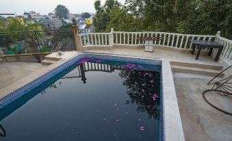 TreeHouse Narmade A Riverfront Resort & Spa Narmadapuram