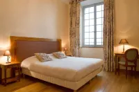 HÔTEL SPA DOMAINE SAINT-ROCH Hôtels à : Villeneuve-d'Allier
