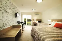 Loxton Community Hotel Motel Hotels in Loxton