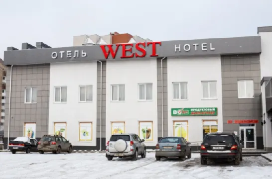 West Hotel  호텔