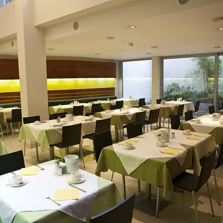 Hotel Caroline