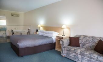 Arthur Phillip Motor Inn