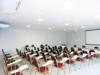 La Fontaine Residencial Aparthotel فنادق في Timoteo