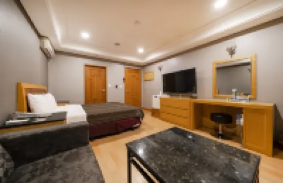 Jeongseon Sky Hotel