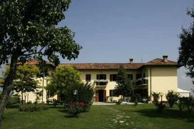 Agriturismo Bricco San Giovanni Hotel dekat Castello di Costigliole