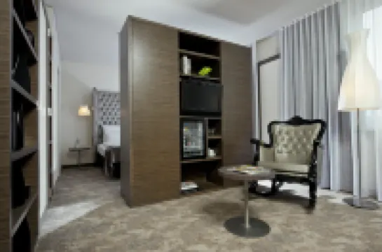 ARCOTEL John F Berlin Hoteles cerca de Museo Histórico Alemán