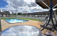 Allara Motor Lodge - Pool